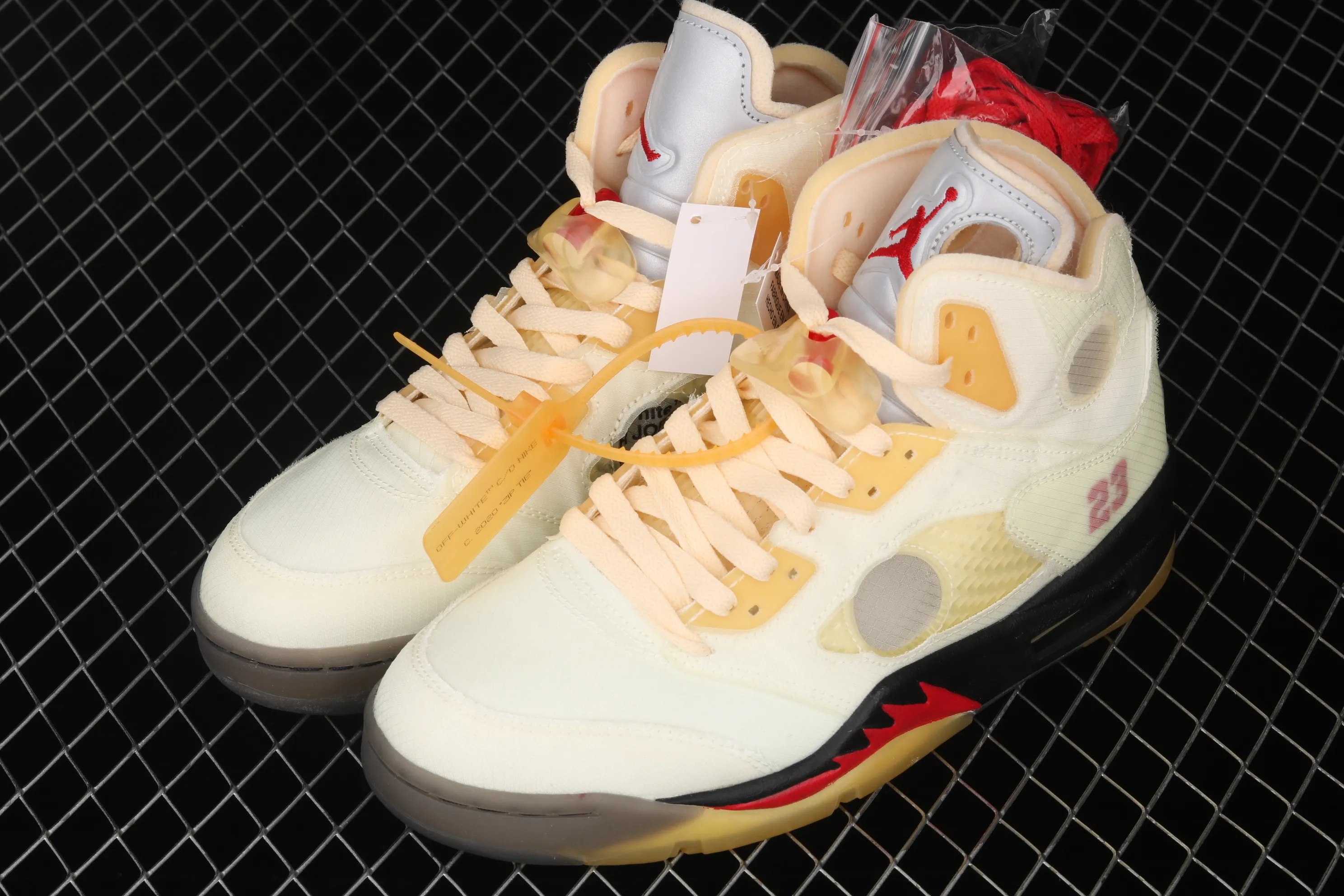 All categories Air Jordan Jordan series basketball shoes Air Jordan 5 J version OF x Air Jordan 5 AJ5 Qiao 5 Baifan Jin Chanyi DH8565-100